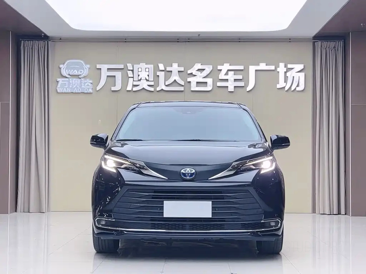 TOYOTA SIENNA SIENNA