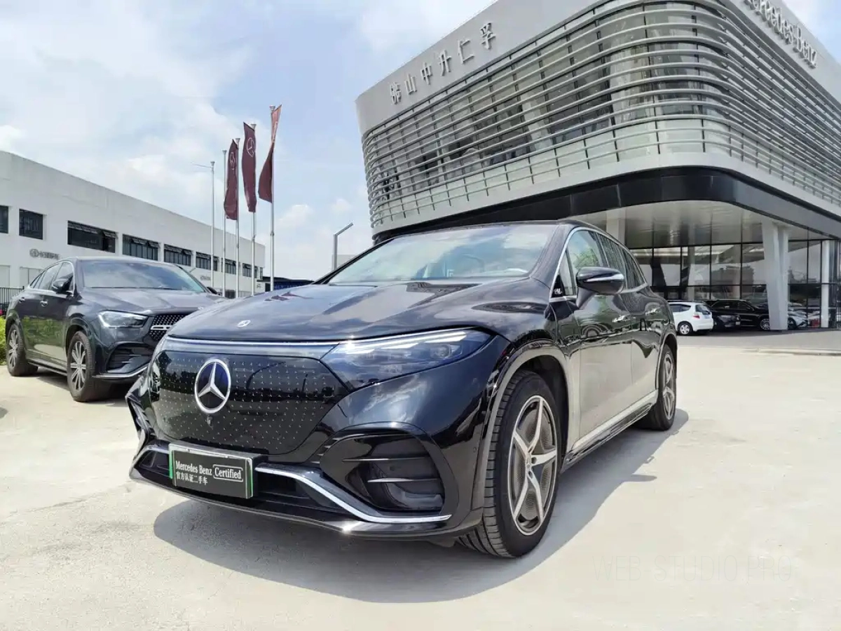 MERCEDES BENZ EQS SUV  2023