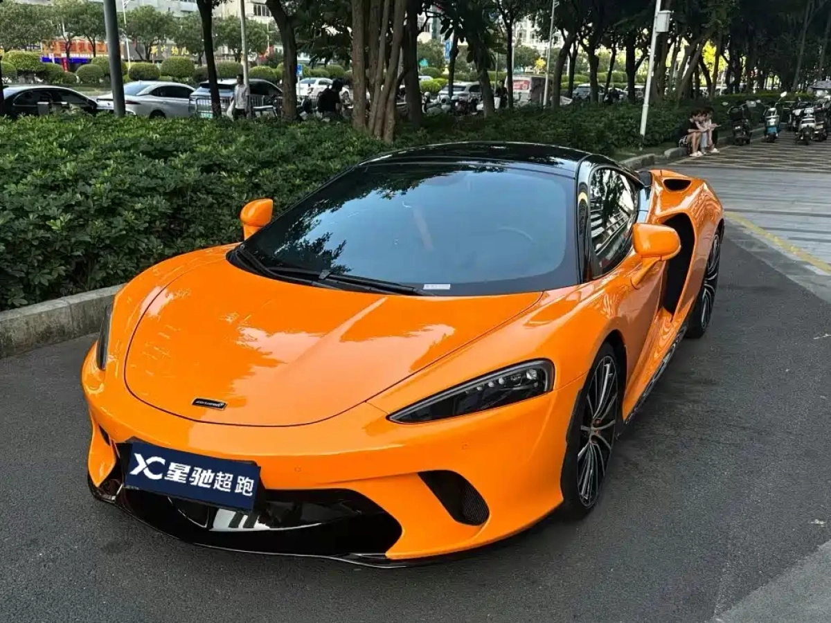 MCLAREN GT