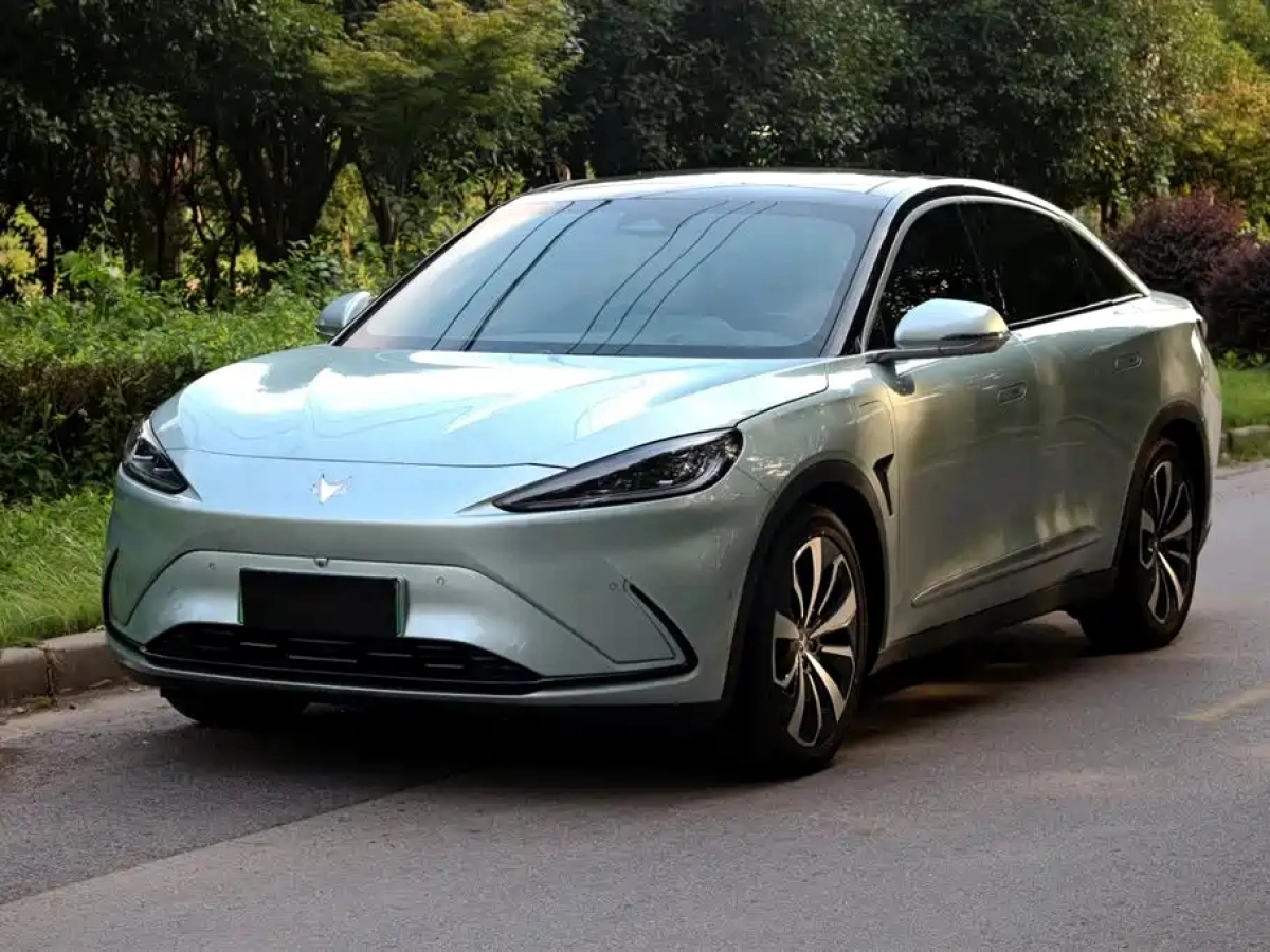 ARCFOX ALPHA S ALPHAS  2024