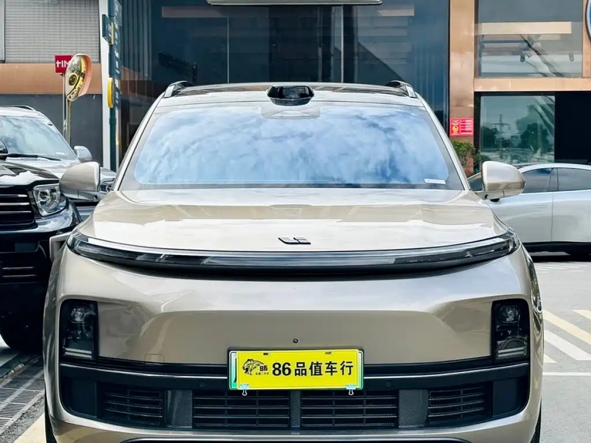 LI AUTO L8