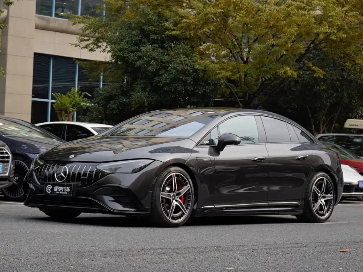 MERCEDES BENZ EQE AMG  2023