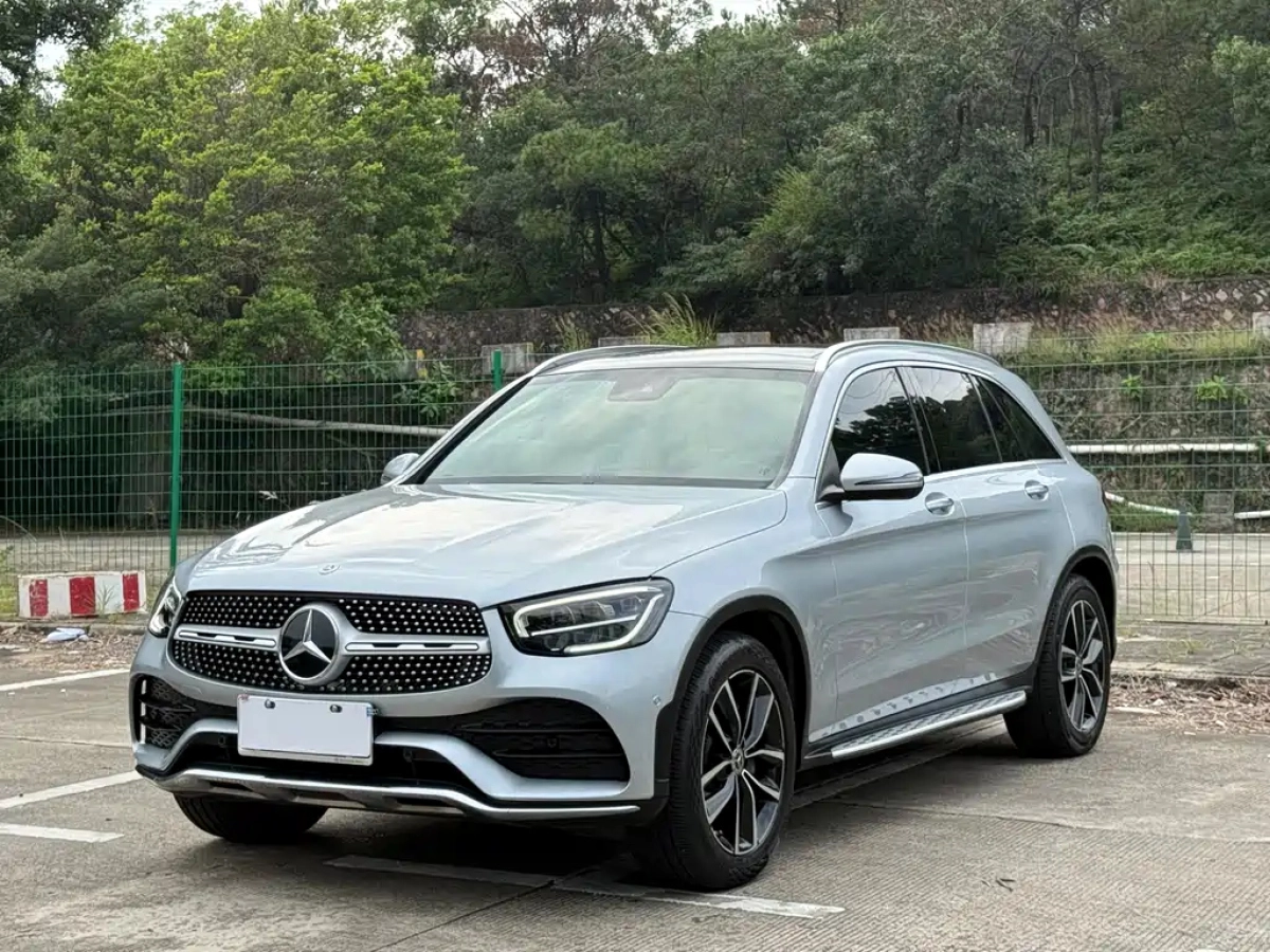 MERCEDES BENZ GLC
