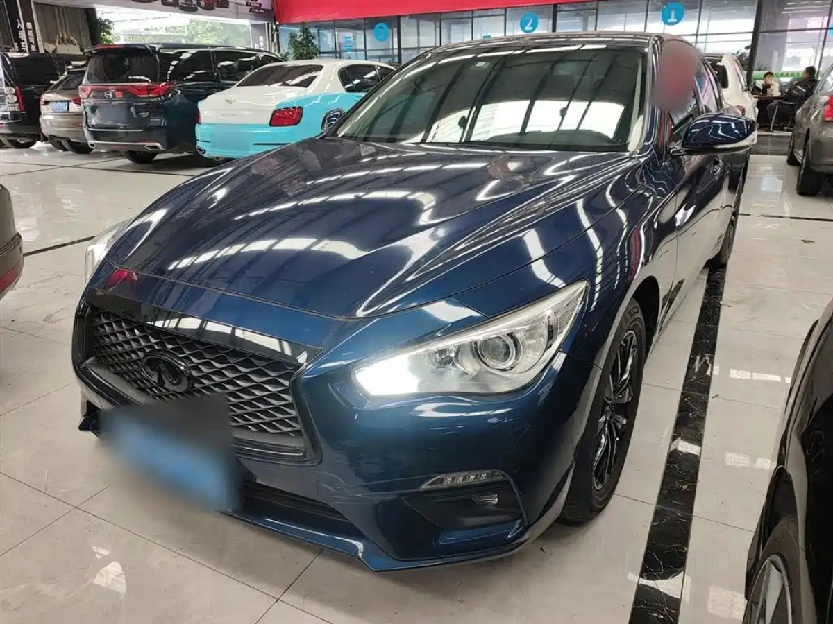 INFINITI Q50L