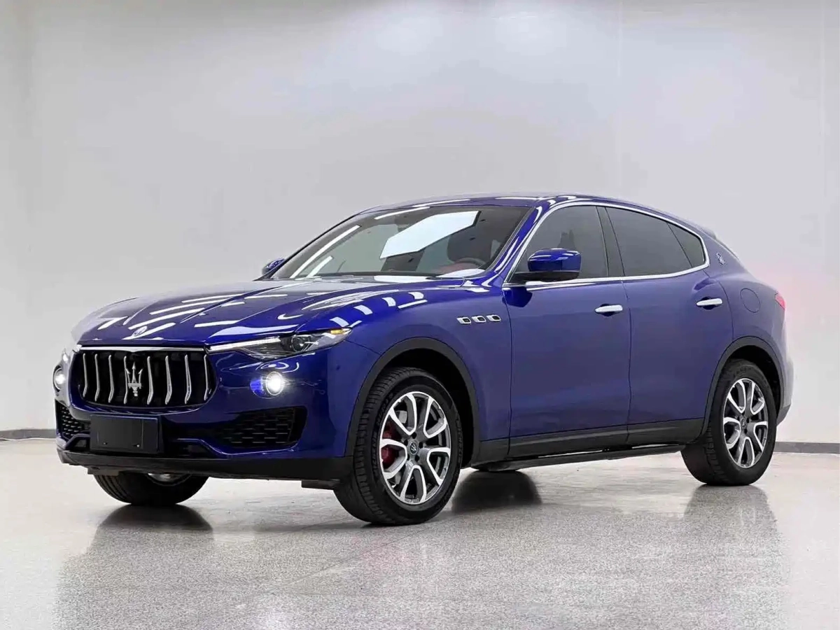 MASERATI LEVANTE  2021