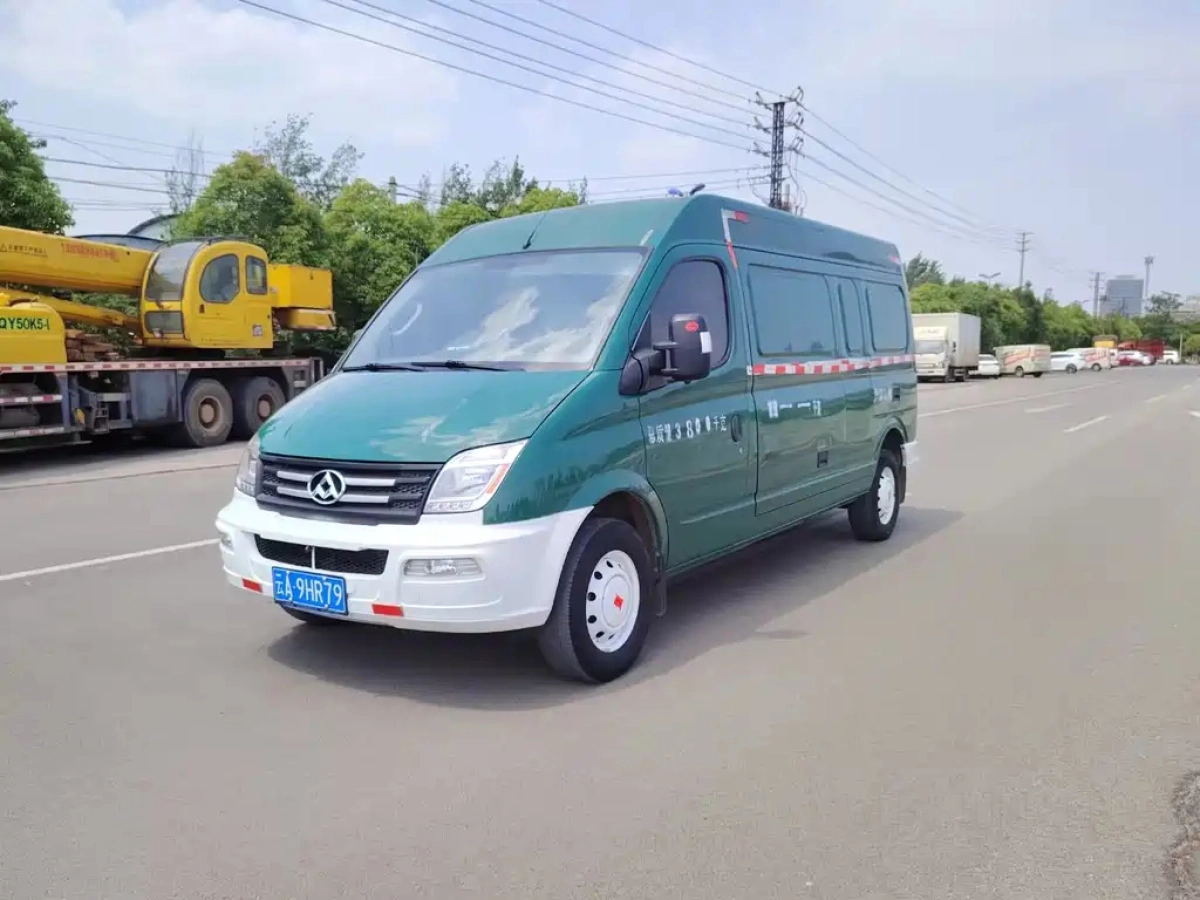 SAIC MAXUS V80 NEW JOURNEY  2019