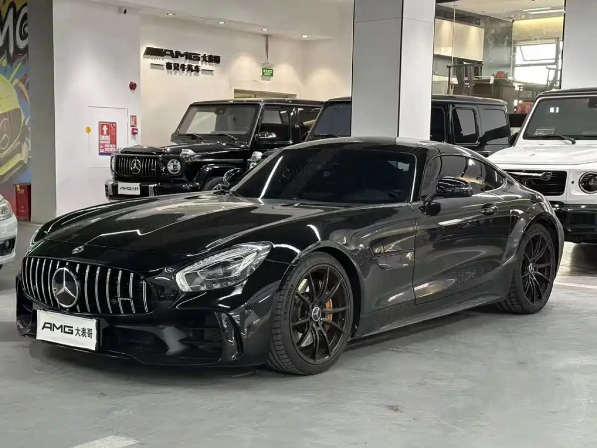 MERCEDES BENZ AMG GT  2019