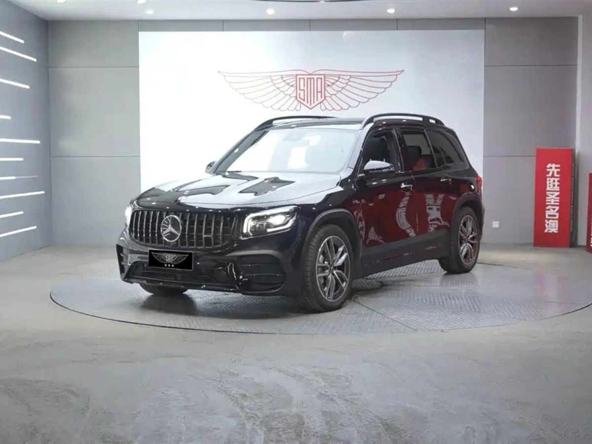 MERCEDES BENZ GLB AMG