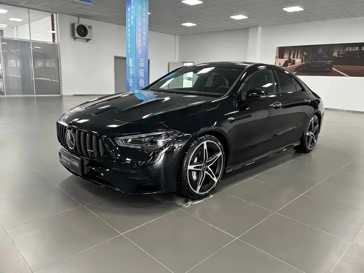 MERCEDES BENZ CLA AMG  2025