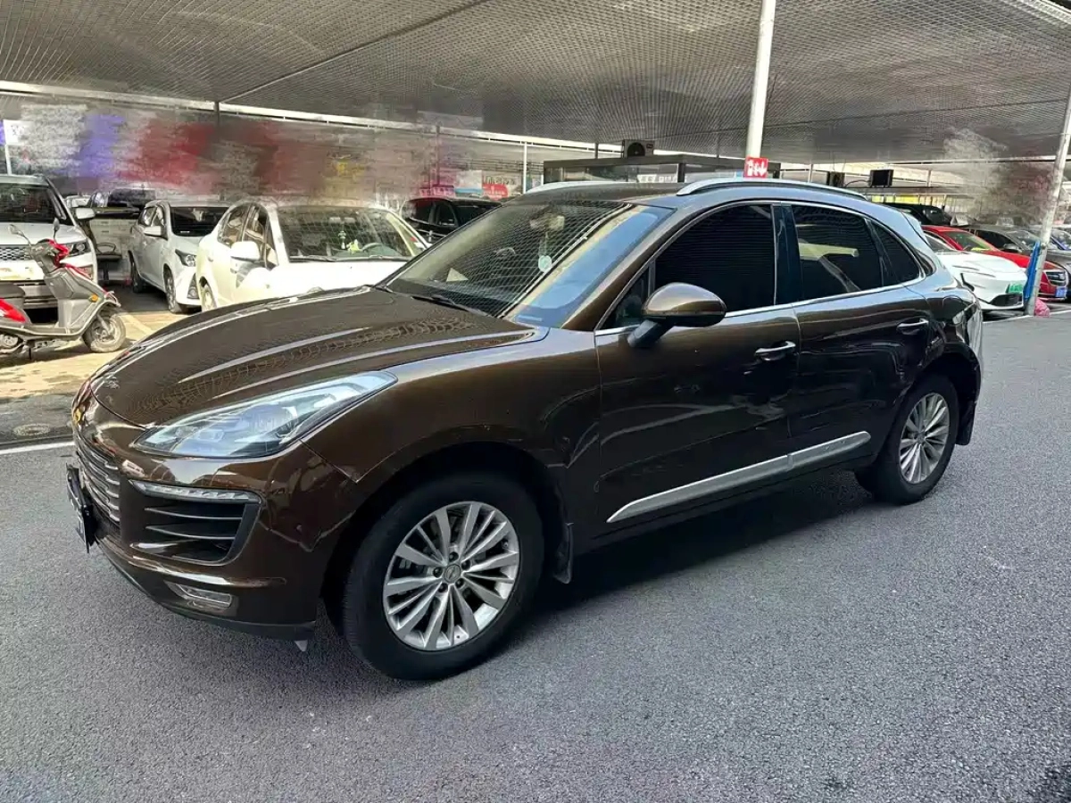 ZOTYE SR9  2019