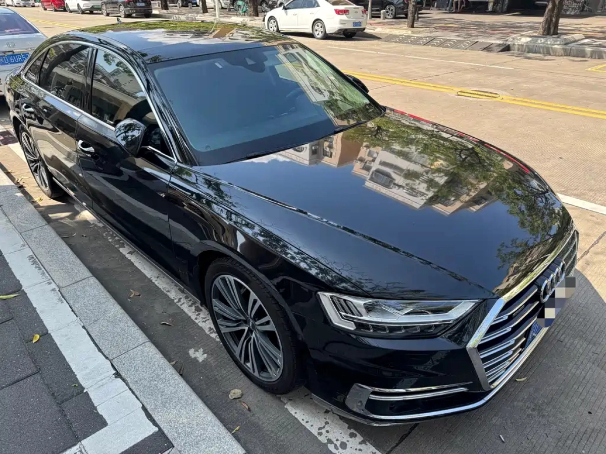 AUDI A8  2019