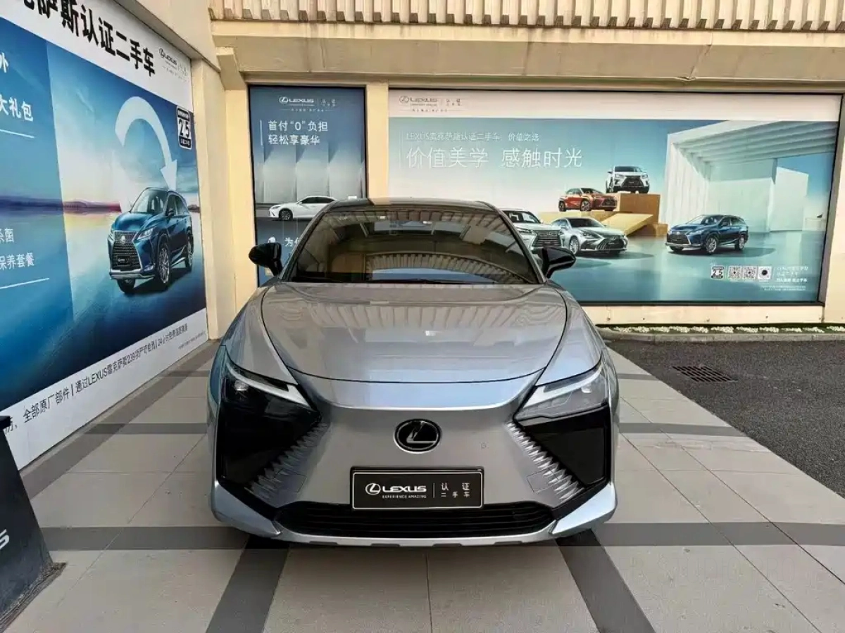 LEXUS RZ