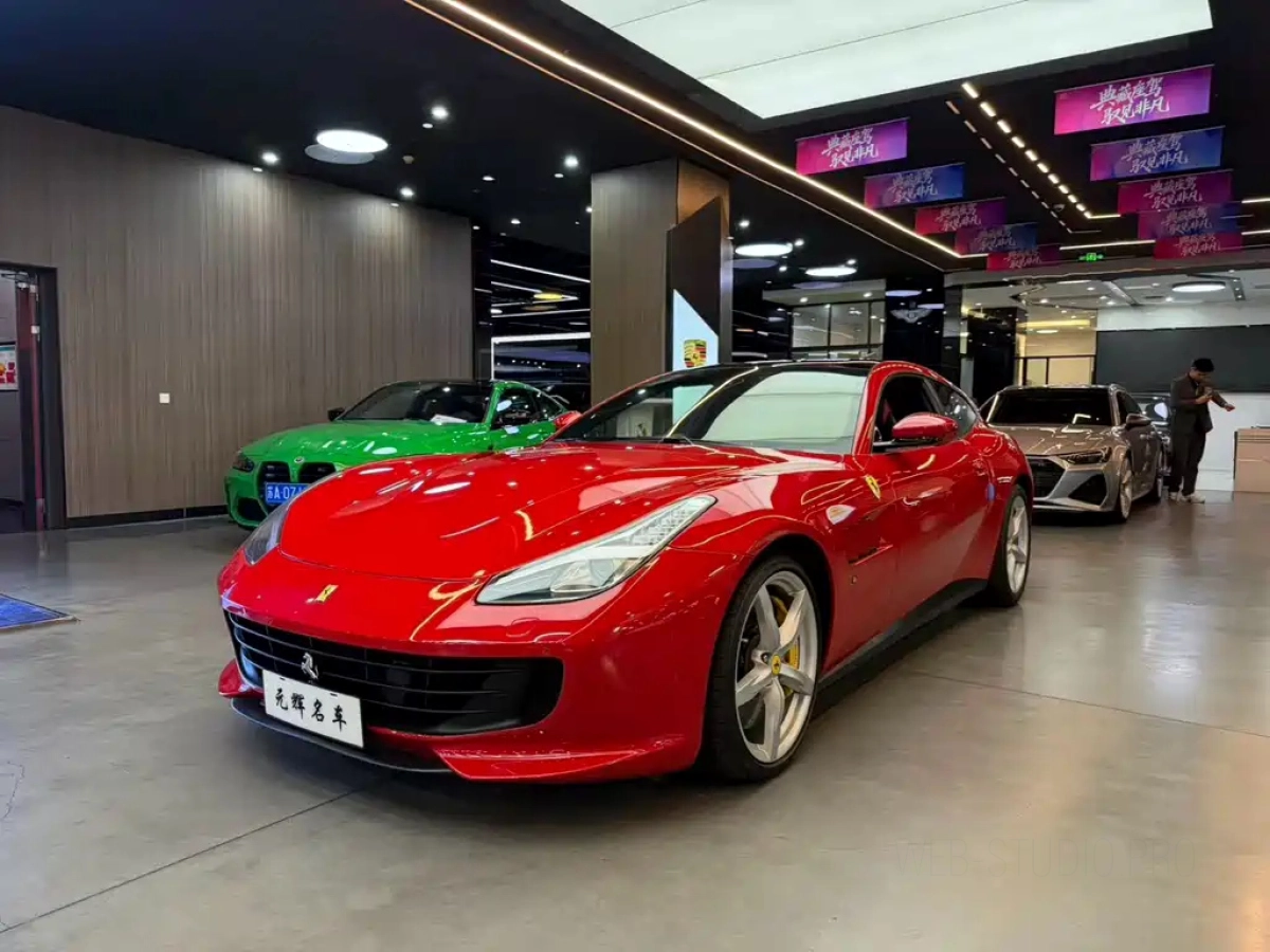 FERRARI GTC4LUSSO  2019