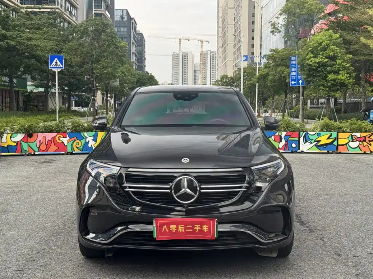 MERCEDES BENZ EQC