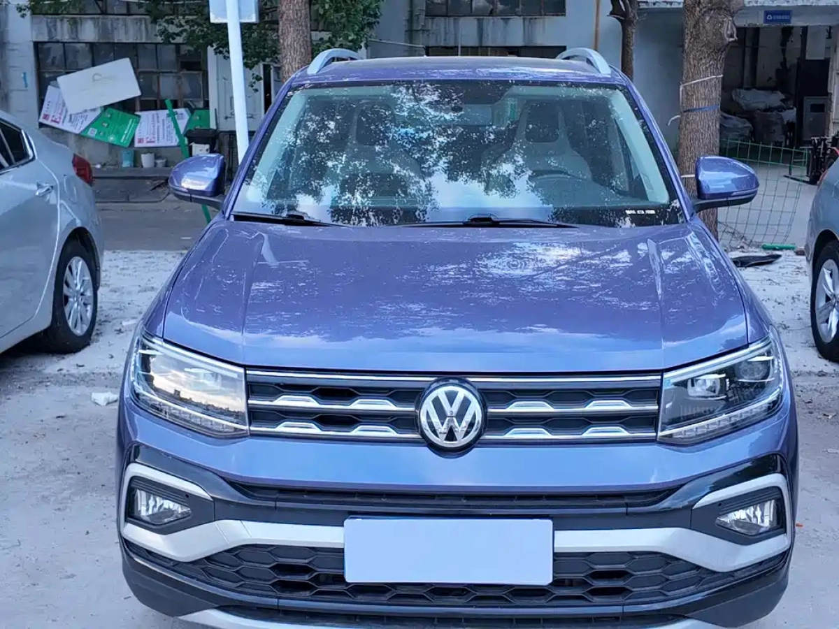 VOLKSWAGEN T-CROSS