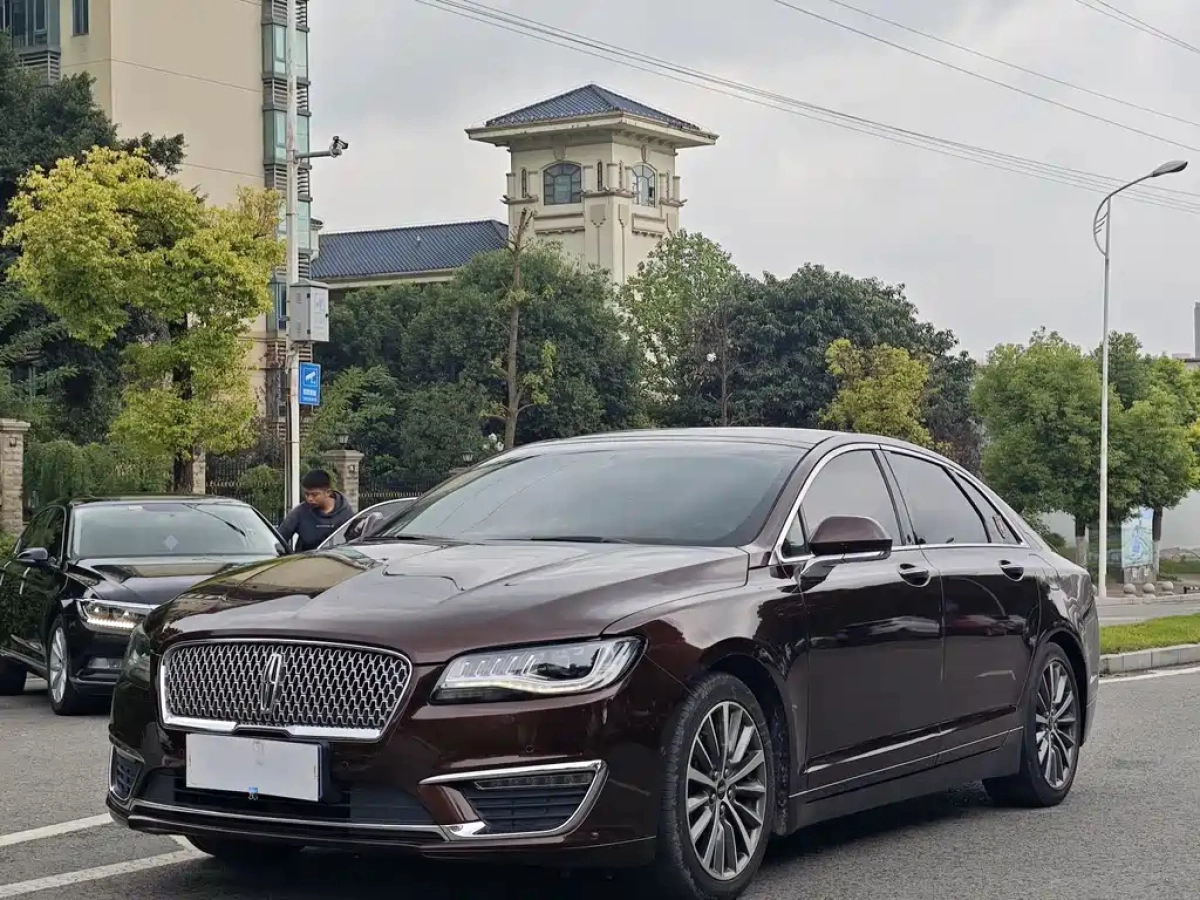 LINCOLN MKZ