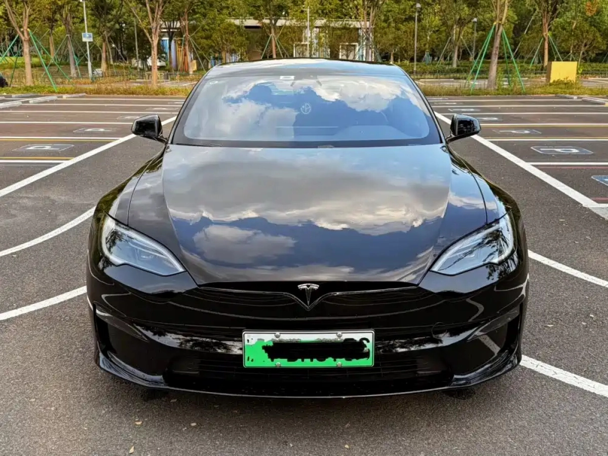 TESLA MODEL S