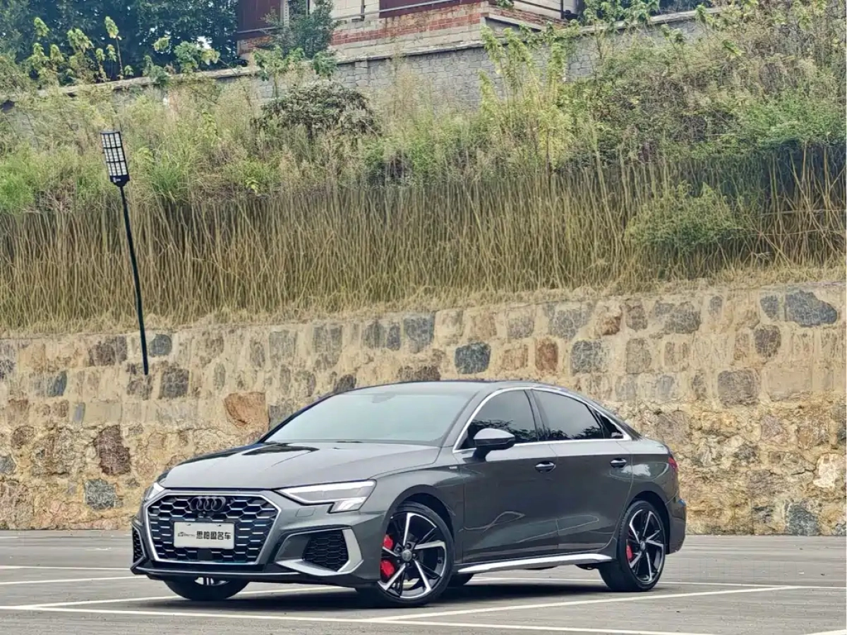 AUDI A3  2022