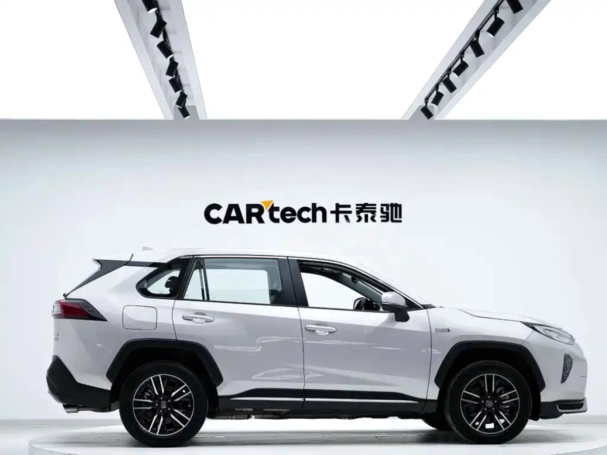 TOYOTA WILDLANDER NEW ENERGY