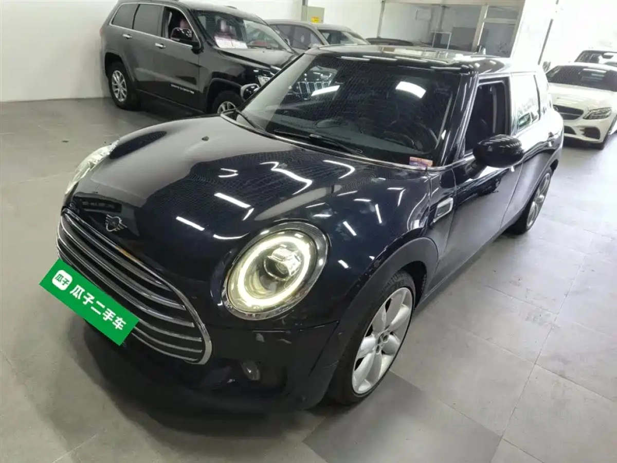MINI CLUBMAN
