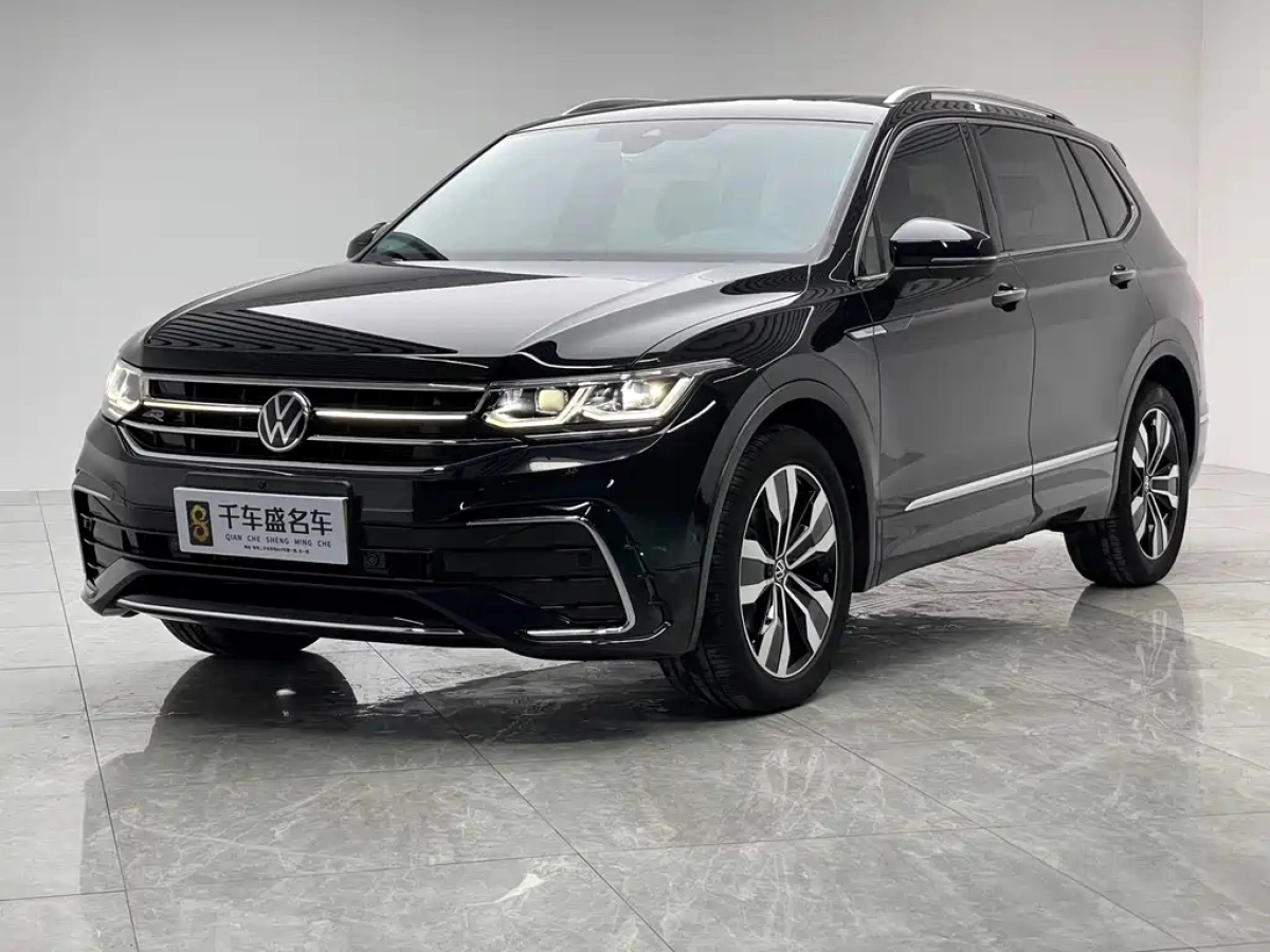 VOLKSWAGEN TIGUAN L  2022