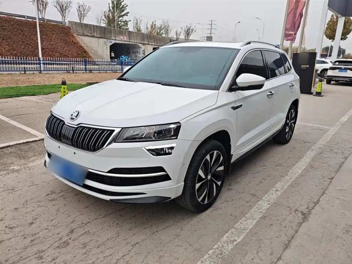 SKODA KAROQ  2024