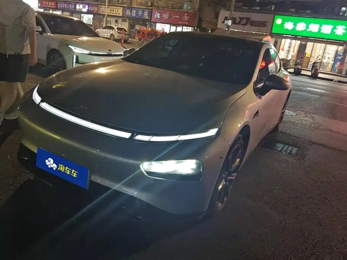 XPENG MOTORS P7  2022