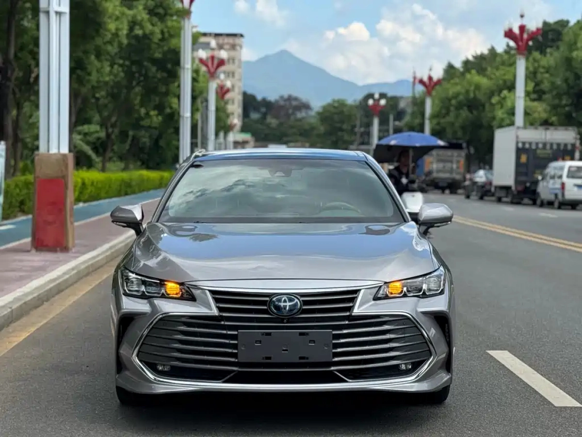 TOYOTA AVALON