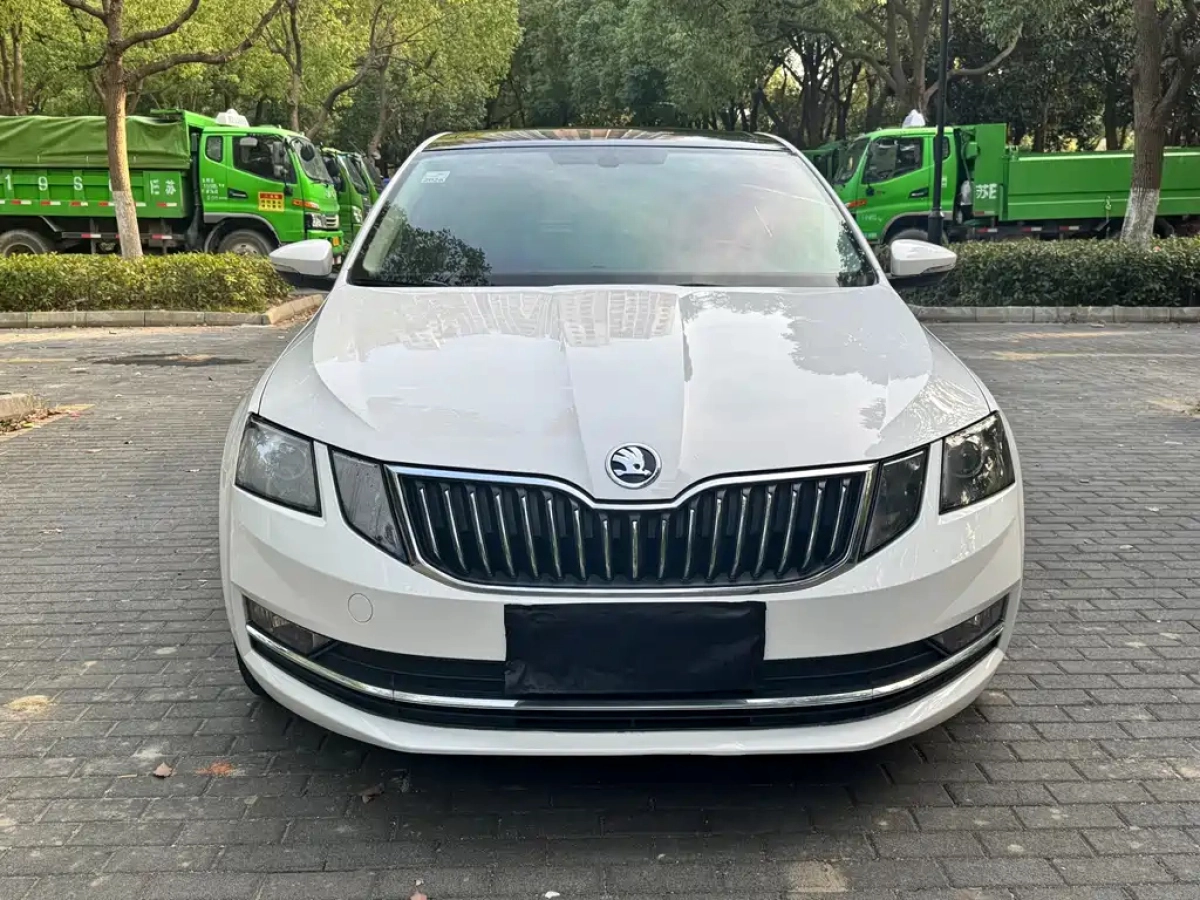 SKODA OCTAVIA