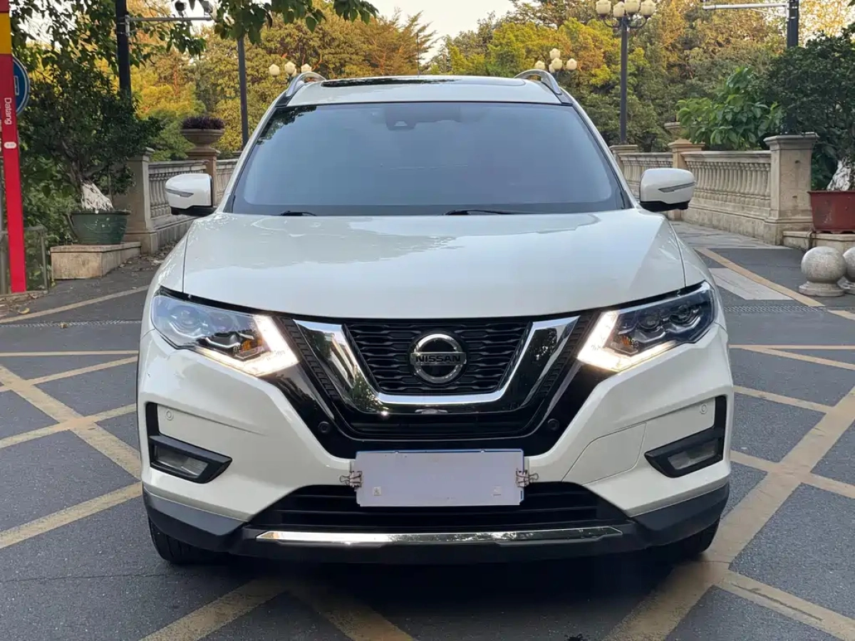 NISSAN X-TRAIL