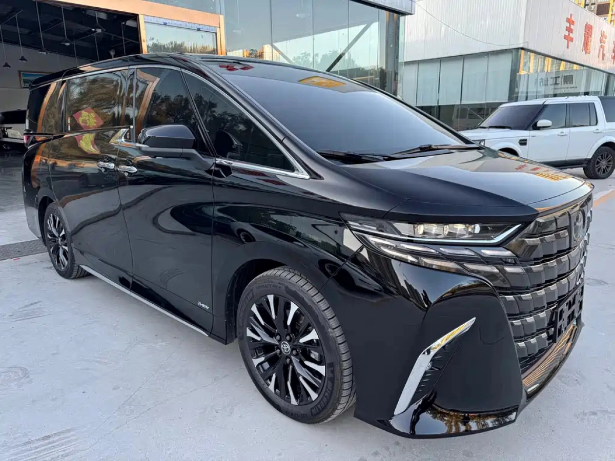 TOYOTA ALPHARD  2025