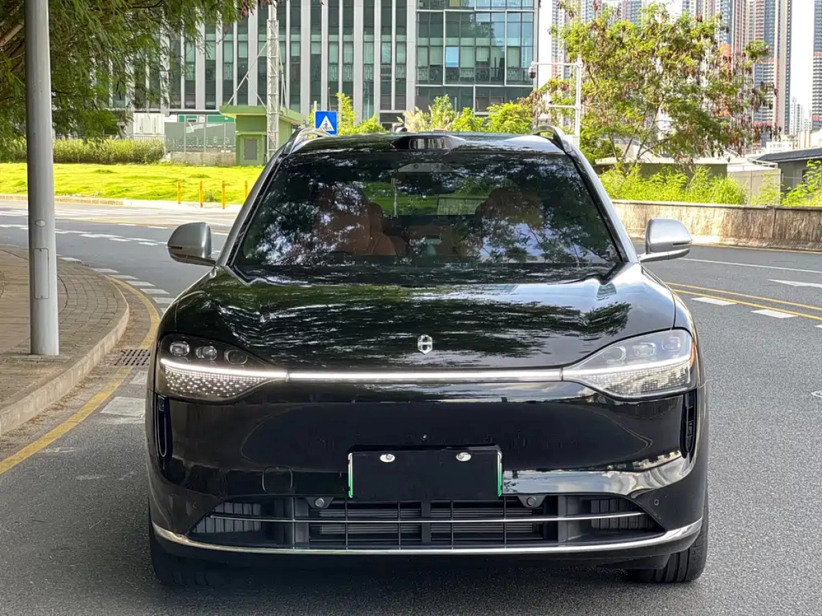 HUAWEI HARMON AITO M9