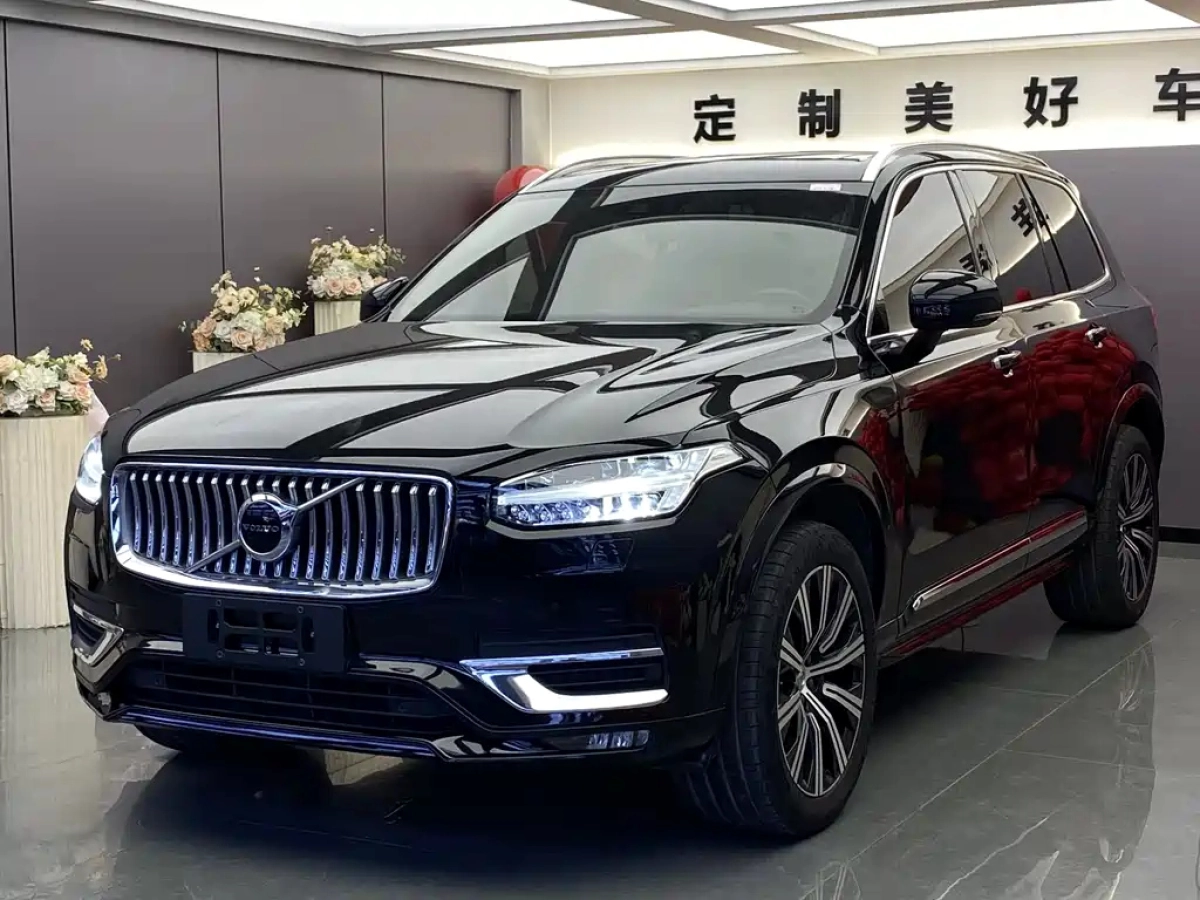 VOLVO XC90