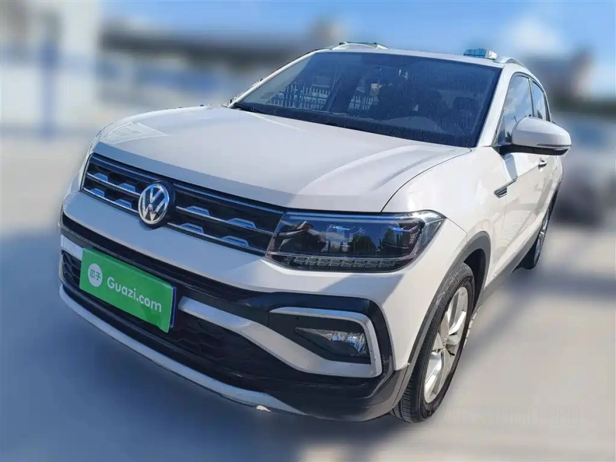 VOLKSWAGEN T-CROSS