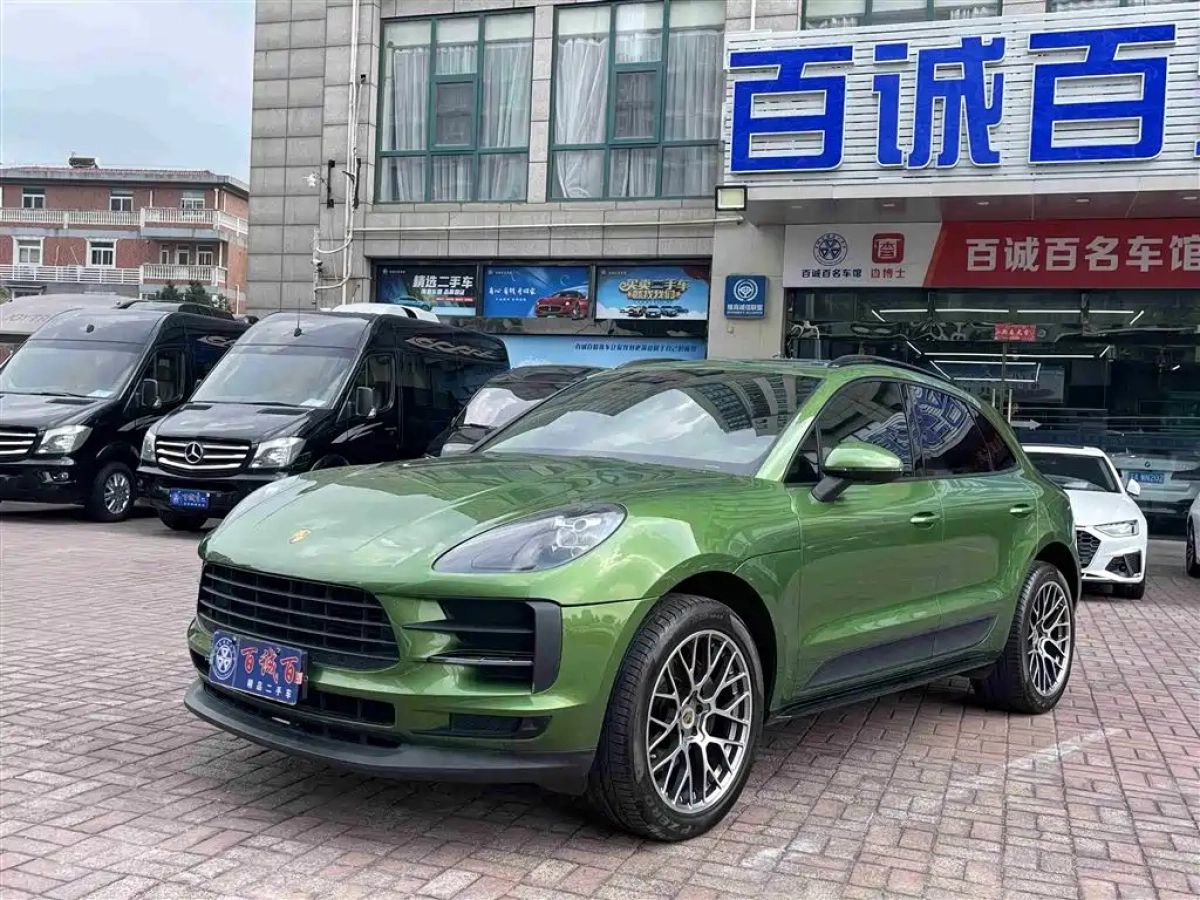 PORSCHE MACAN  2020