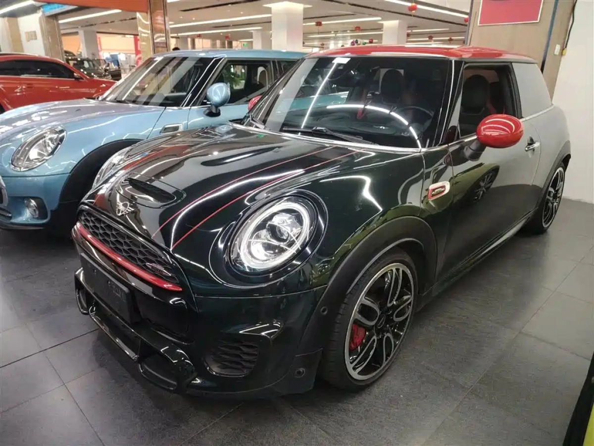 MINI JCW