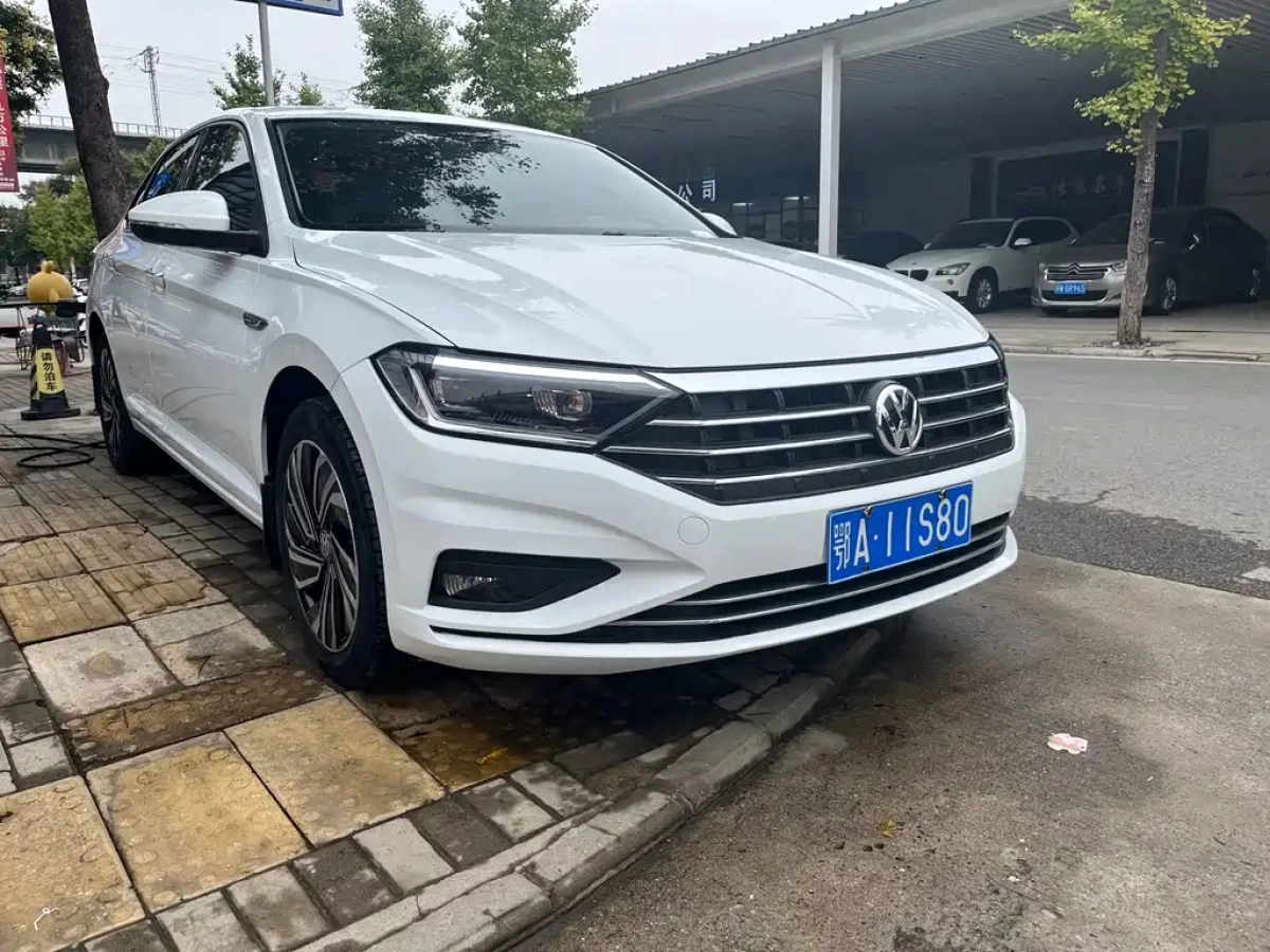 VOLKSWAGEN SAGITAR  2021