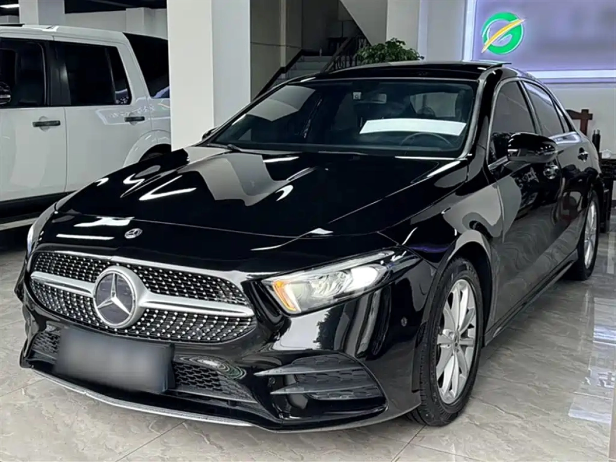 MERCEDES BENZ A-CLASS  2019