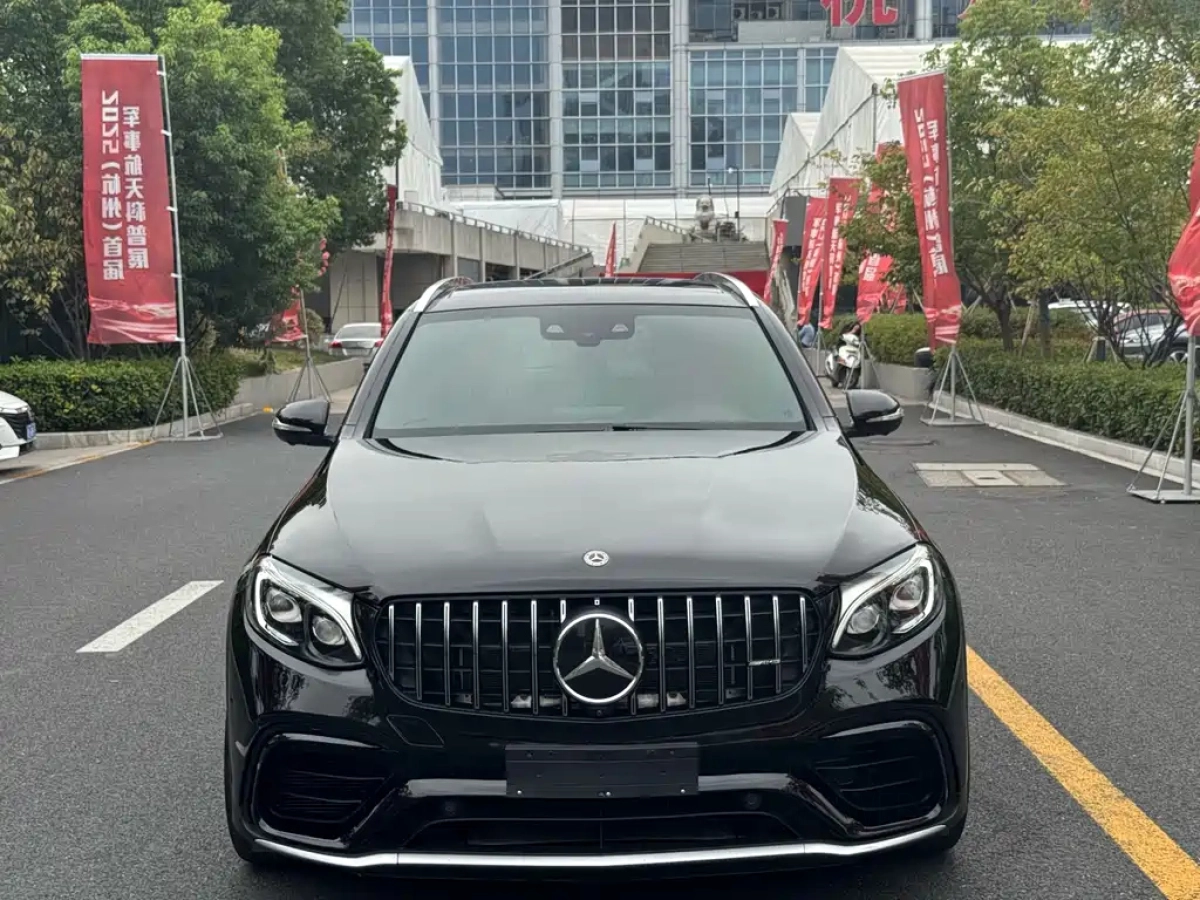 MERCEDES BENZ GLC AMG