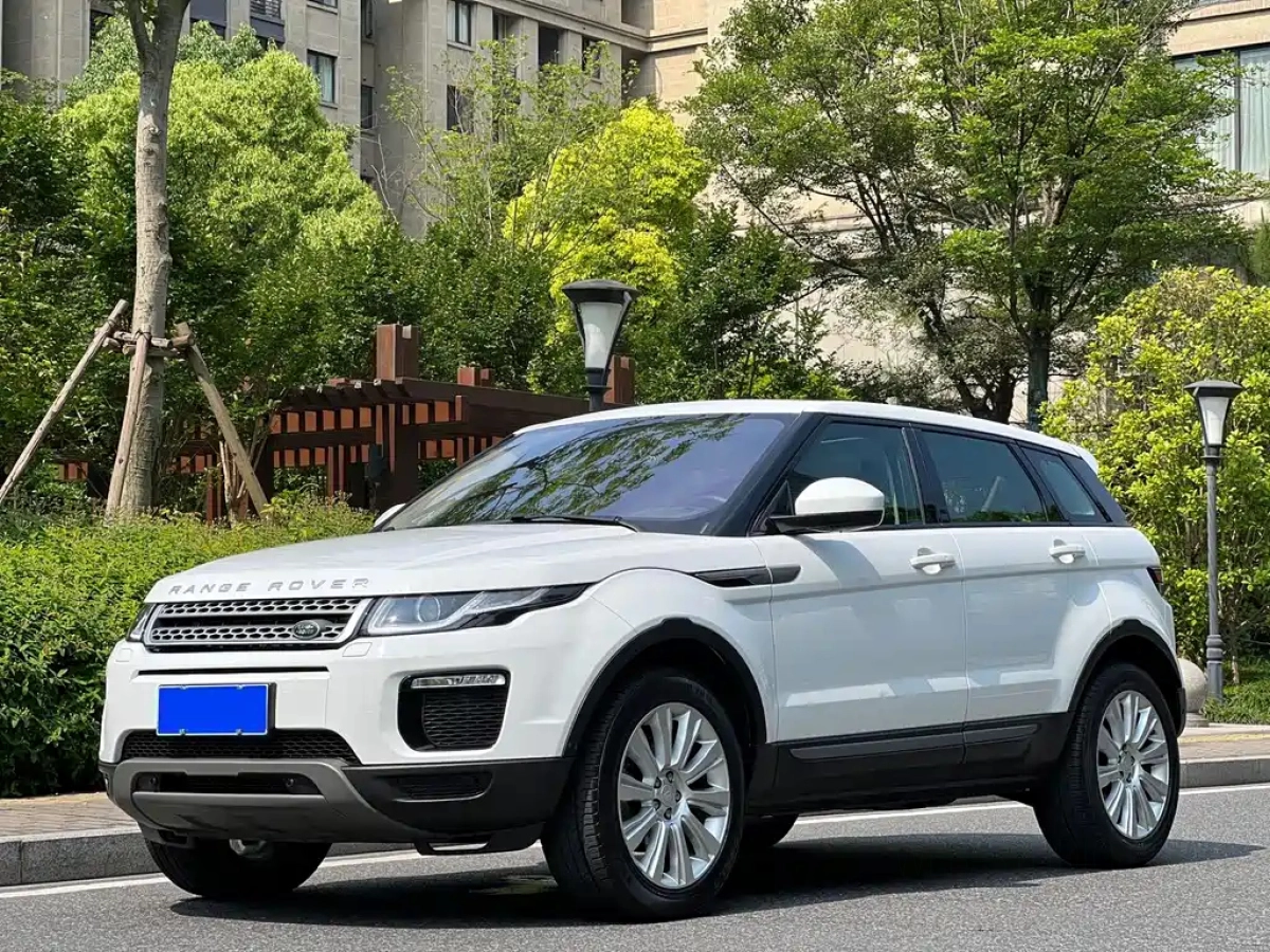 LAND ROVER RANGE ROVER EVOQUE  2020