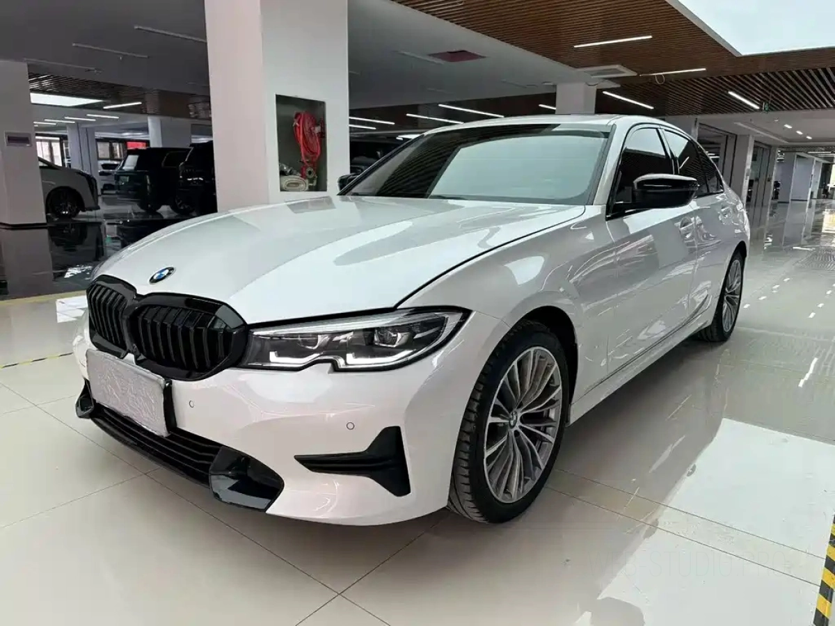 BMW 3-SERIES