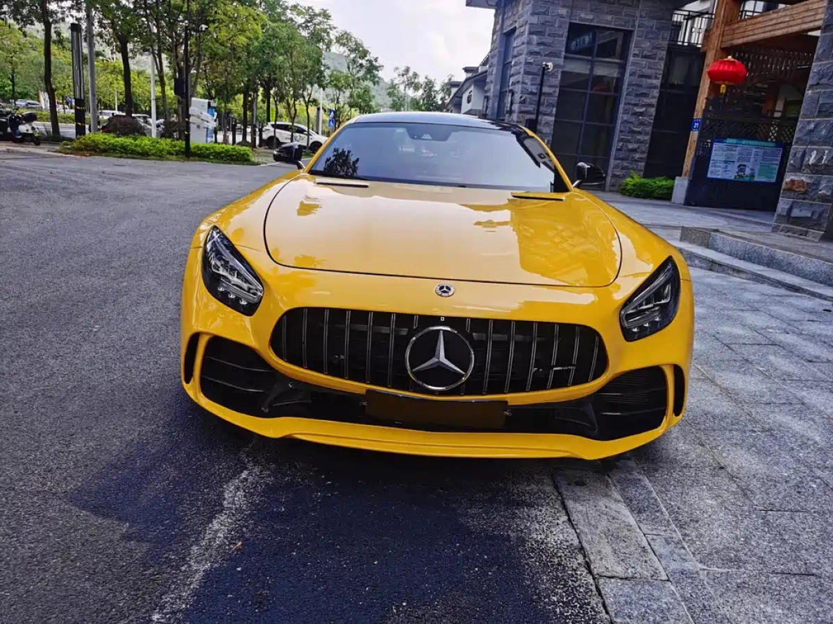 MERCEDES BENZ AMG GT