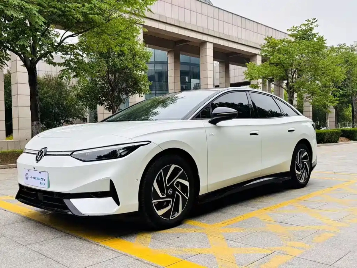 VOLKSWAGEN ID.7 VIZZION