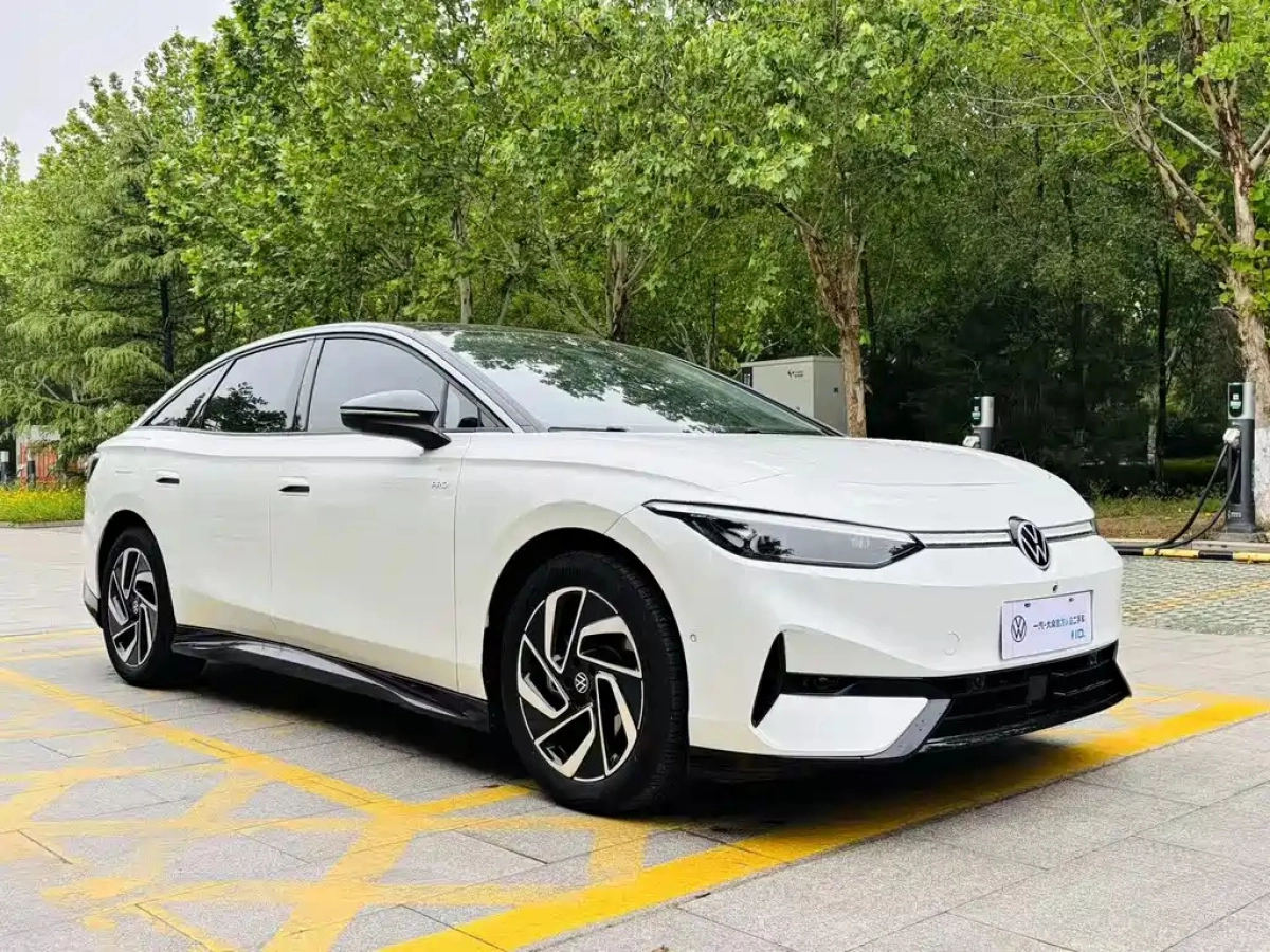 VOLKSWAGEN ID.7 VIZZION