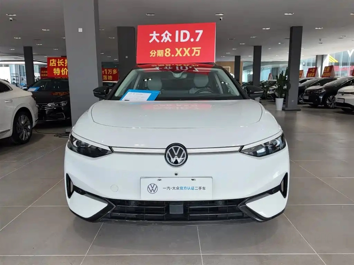 VOLKSWAGEN ID.7 VIZZION