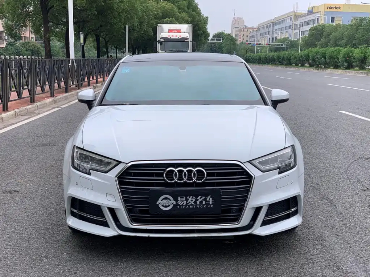 AUDI A3  2019