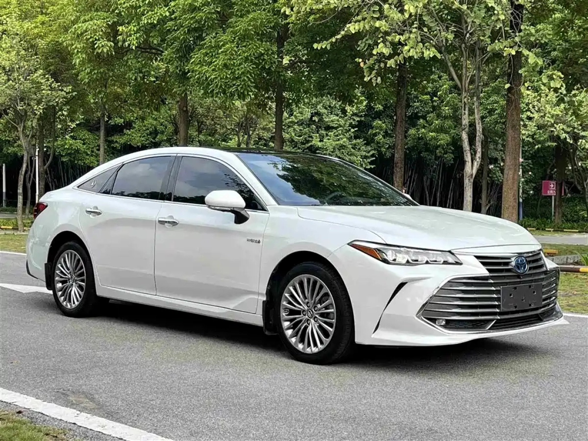TOYOTA AVALON