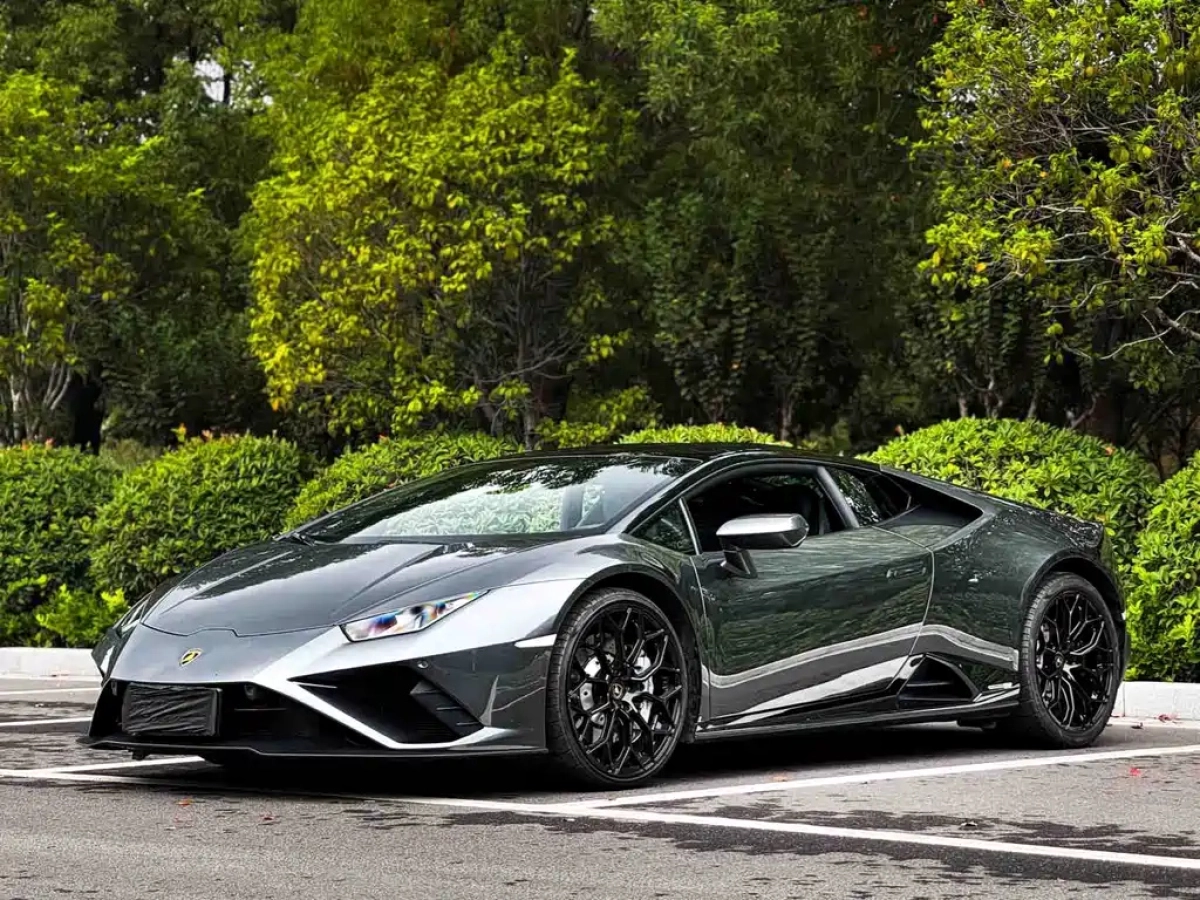 LAMBORGHINI HURACAN  2022