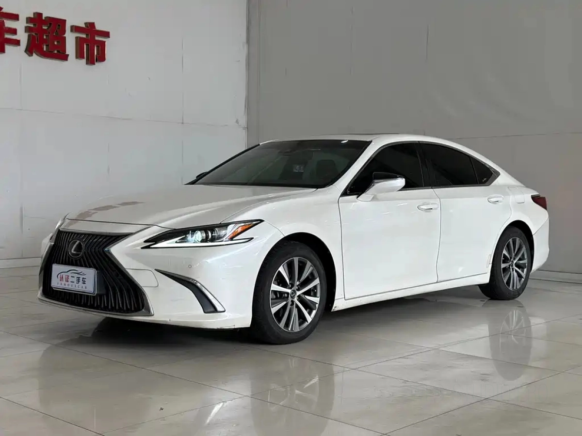 LEXUS ES  2019