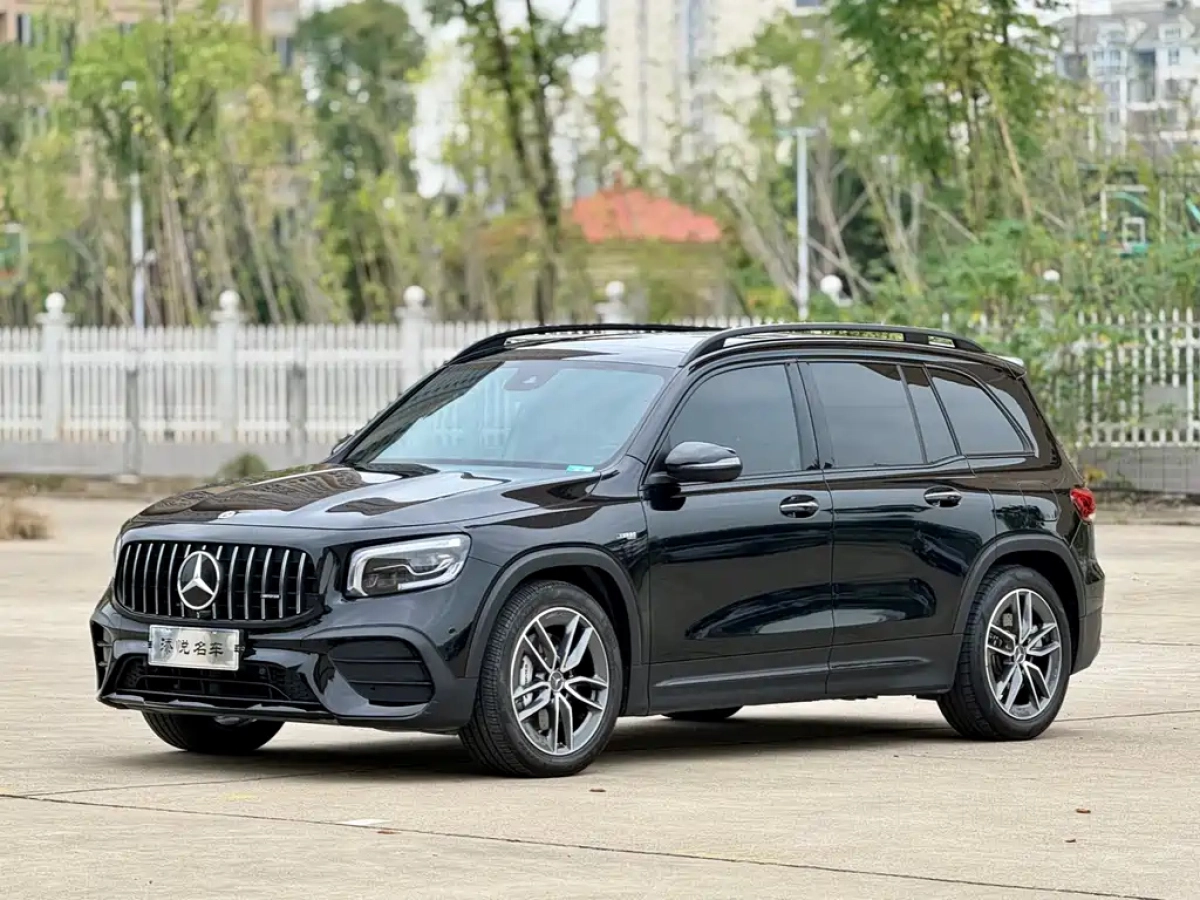 MERCEDES BENZ GLB AMG